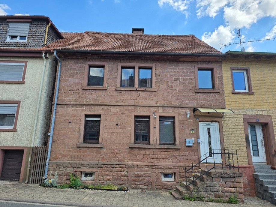 Frontansicht Reihenmittelhaus Mudau
