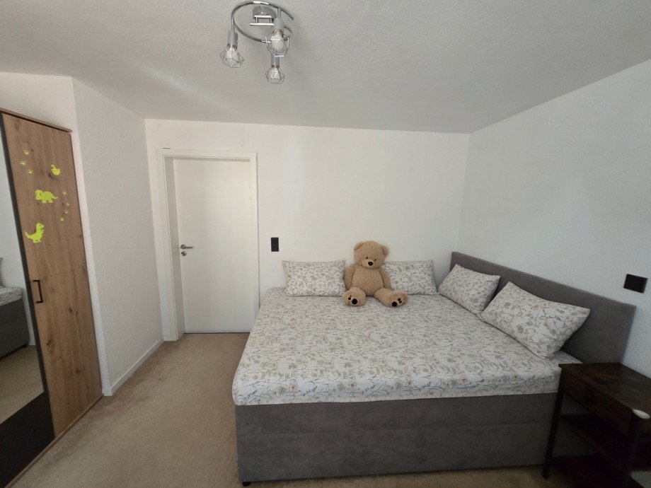 2 Schlafzimmer 1.OG Reihenmittelhaus Mudau